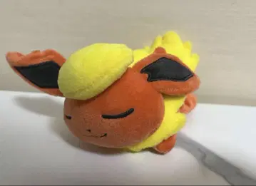 부스터 쿠타리 봉제 인형
