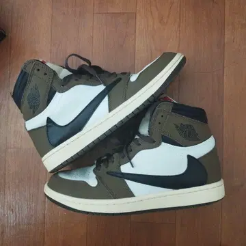 Air Jordan 1 하이컷 스니커즈