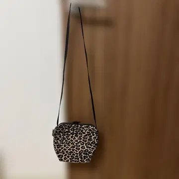 미사용품 에르베샤 펠리에 숄더백