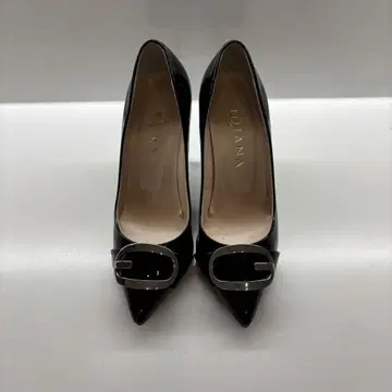DIANA 다이애나 블랙 하이힐 펌프스