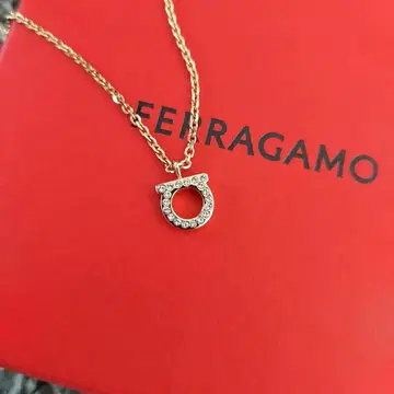 FERRAGAMO 간치니 크리스탈 목걸이(S) 골드 페라가모