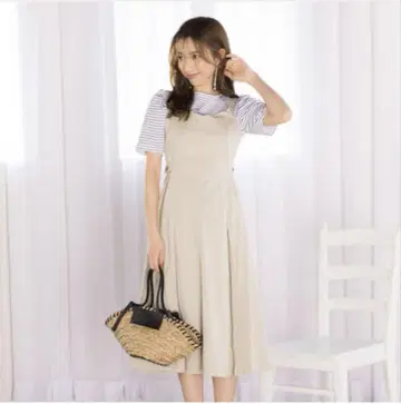 QUEENS COURT 퀸즈 코트 원피스 사이즈 2
