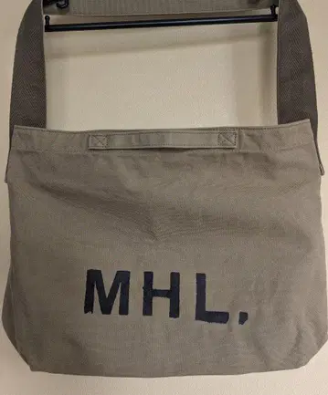 MHL. 카키 토트백