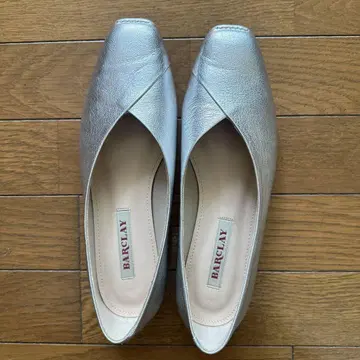 BARCLAY 펌프스 23.5