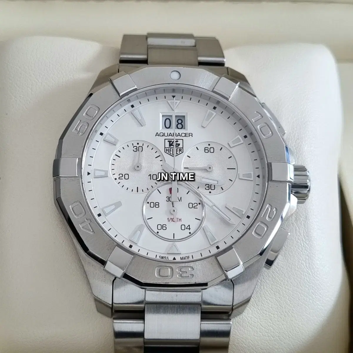 Tag Heuer Aquaracer Chrono Quartz 43mm CAY1111 (2018 model)