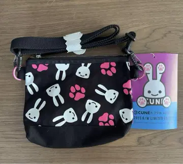 CUNE 폼 프린트 숄더 파우치 29th 고양이 발 숄더백