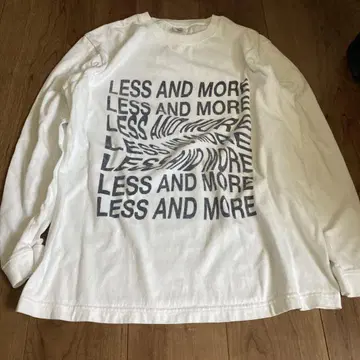 ROKU LESS AND MORE 롱 슬리브 티셔츠