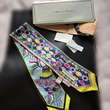 EMILIO PUCCI 실크 스카프