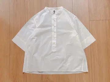 마가렛 호웰 반팔 노카라 셔츠