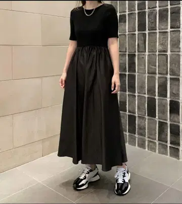 유나이티드 애로우즈 원피스 반팔 블랙