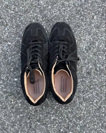 German Trainer 저먼 트레이너 블랙 스웨이드 43