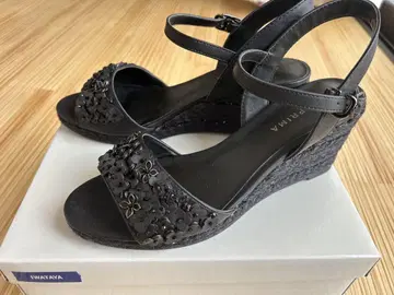 ANTEPRIMA 블랙 플라워 샌들 24.5cm