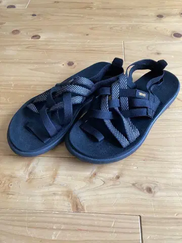 Teva 스포츠 샌들 블랙