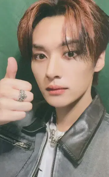 StrayKids NEM Over. Lee Know -STAR