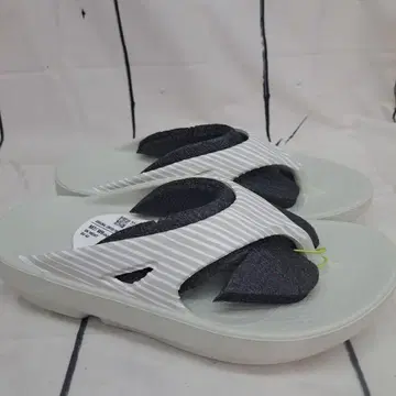 새상품급 우포스 리커버리 샌들 26cm