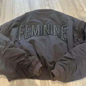 GYDA FEMININE 봄버 자켓