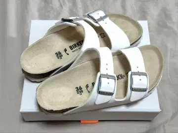버켄스탁 애리조나 23.0cm 화이트 좁은 폭