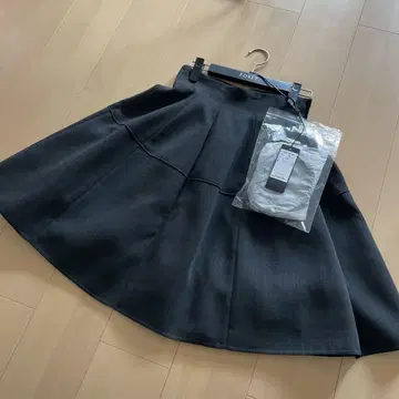 FOXEY 플레어 스커트 그레이 38 벨트 포함 새상품급