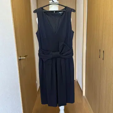 PAUL KA 블랙 원피스 38 S와 M 사이즈 사이 정도입니다.