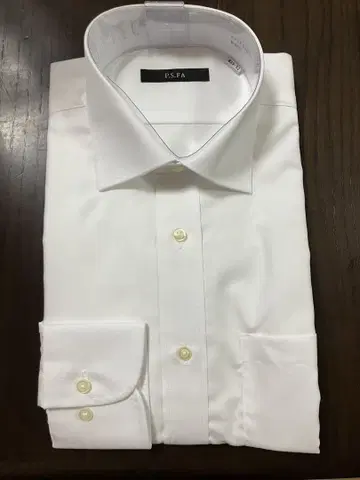 화이트 긴팔 드레스 셔츠 M 사이즈