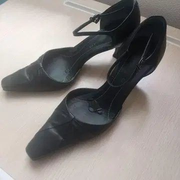 블랙 펌프스 스틸레토 힐 약 7cm