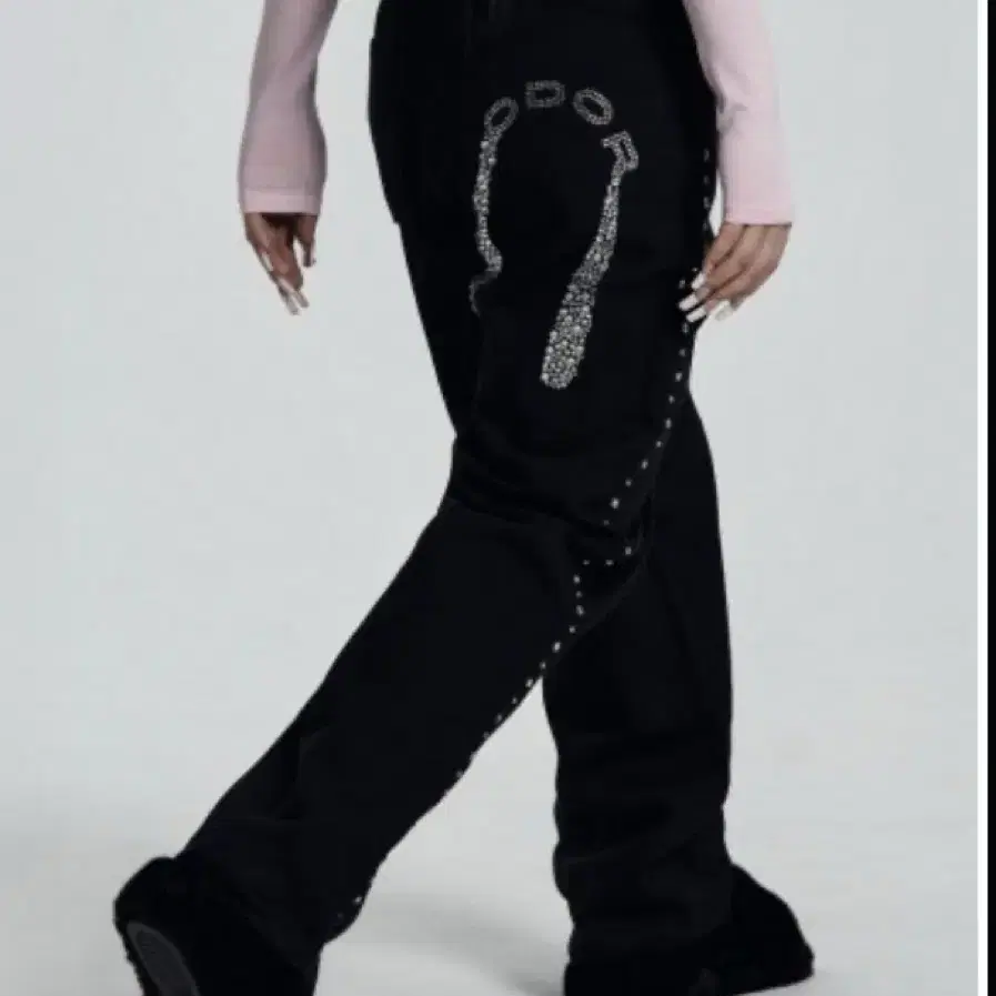 ★ODOR★ Rush bermuda pants P0000FSV Odor Bermuda pants Rush Bermuda pants on Bunjang Global Site.