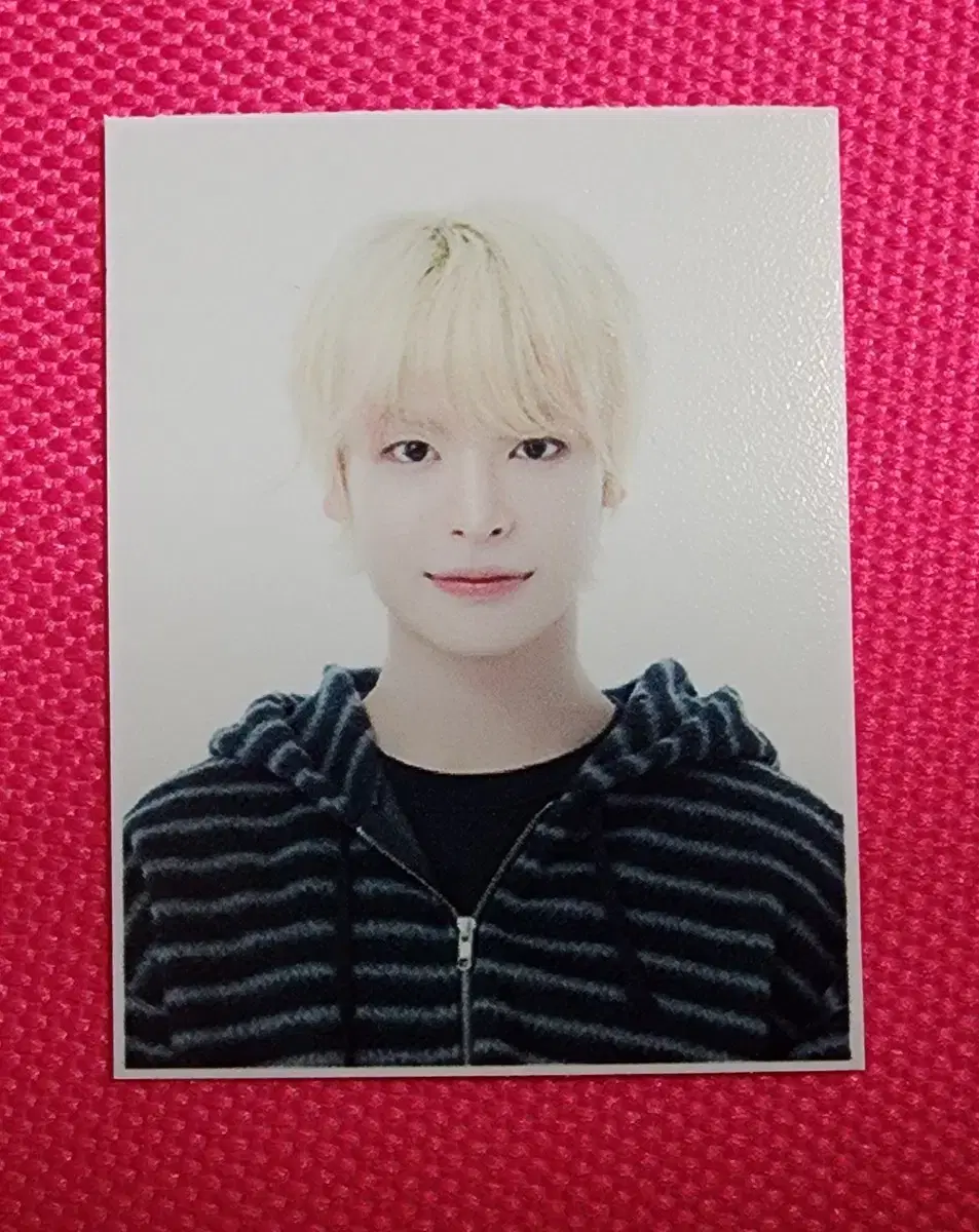 xikers yechan Broadcast ID Photo