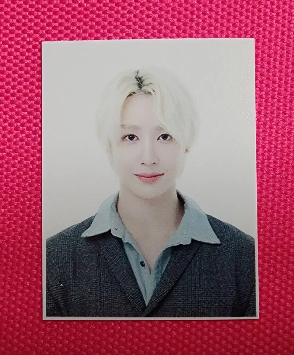 xikers Hunter Broadcast ID Photo