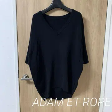 ADAM ET ROPE V넥 상의