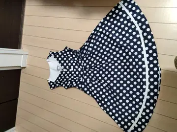 도트 무늬 슬리브리스 무릎 기장 원피스 올디즈