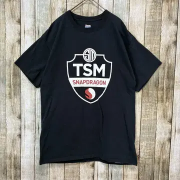 D16 TSM 스냅드래곤 로고 프린트 티셔츠 BEEFY-T 블랙