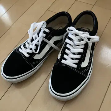반스 스니커즈