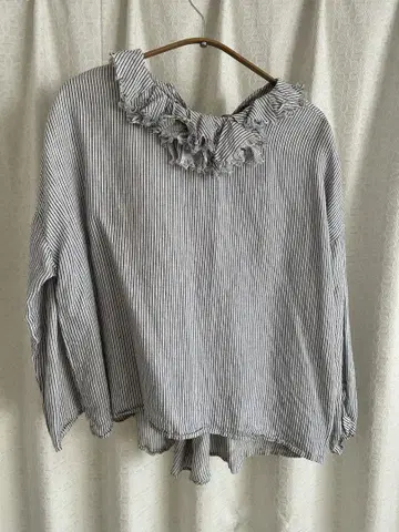 로와질 린넨 스트라이프 프릴 긴팔 셔츠