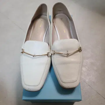 PICHE 화이트 로퍼