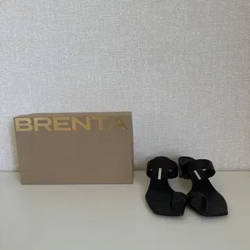 BRENTA 블랙 샌들