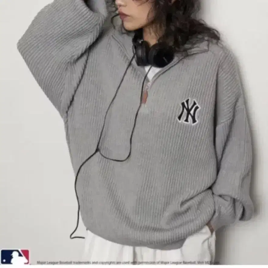 ★韓国の人気★【MLB】★Soft Angora Knit Dome Ha.t★ aespa カリナ 着用) MLB Korea ビッグボールチョンキP メガBIG