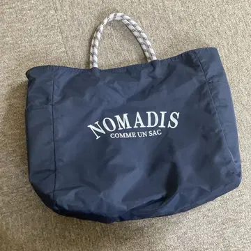 NOMADIS 네이비 토트백