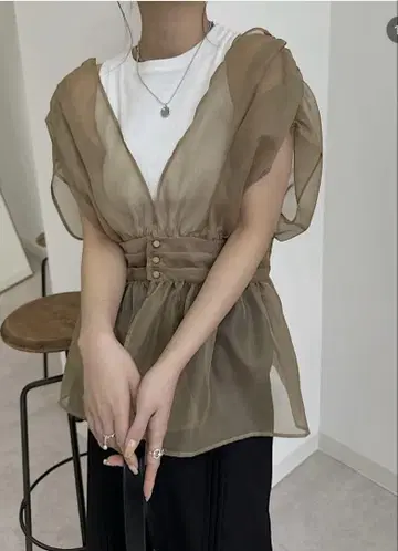 오간디 허리 접힘 모음 소매 BL