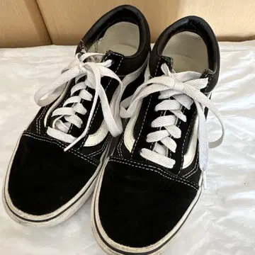 VANS 스니커즈 블랙/화이트 통굽