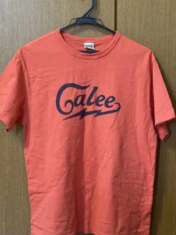 calee 프린트 로고 티셔츠 M