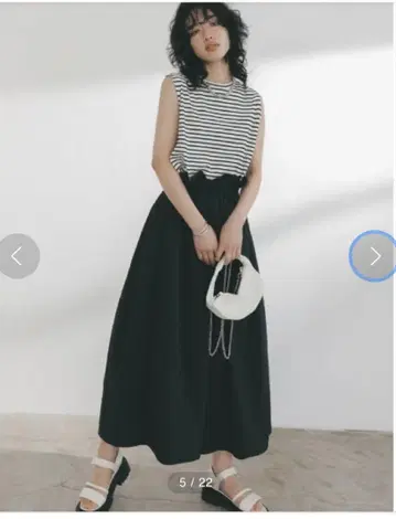 밑단 기장 수선 완료] Re:EDIT 리디 이소재 도킹 원피스 M 사이즈