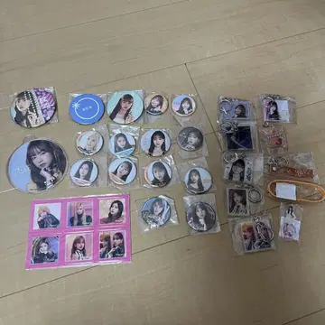 IZONE 배지 키링 세트