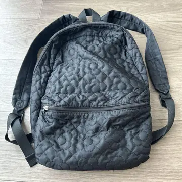 MARY QUANT 블랙 퀼팅 백팩