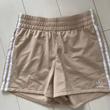 아디다스 베이지 숏 팬츠 OT