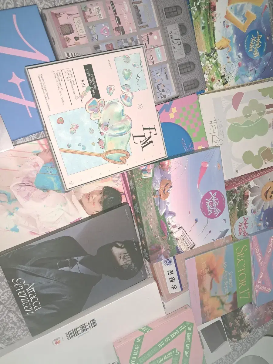 세븐틴 앨범, 인형, 포카 일괄 판매합니다~(처분)