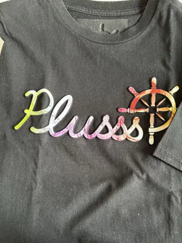 우라시마사카타센 plusss 티셔츠 블랙