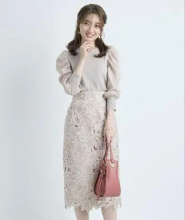 아푸와이저 리셰 레이스 타이트 스커트