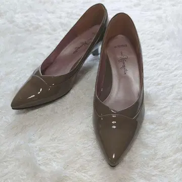 긴자 카네마츠 펌프스 23cm 브라운 베이지 에나멜
