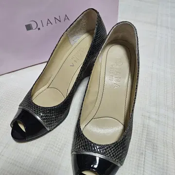 새상품급! Diana 오픈토 하이힐 블랙/그레이 22.5cm