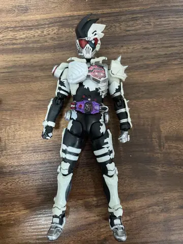 S.H.Figuarts 가면라이더 겐무 좀비 게이머 레벨 X